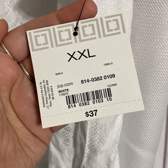 NWT Liz Claiborne White Cut out shoulder Blouse Size XXL - Picture 4 of 6